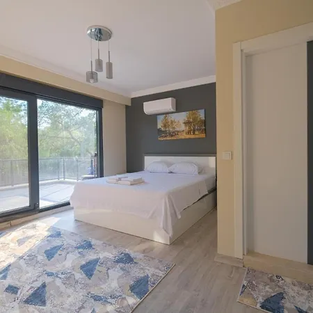 10 Person Exclusive In Antalya Villa